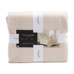 TAHARI HOME Solid Quilt Set